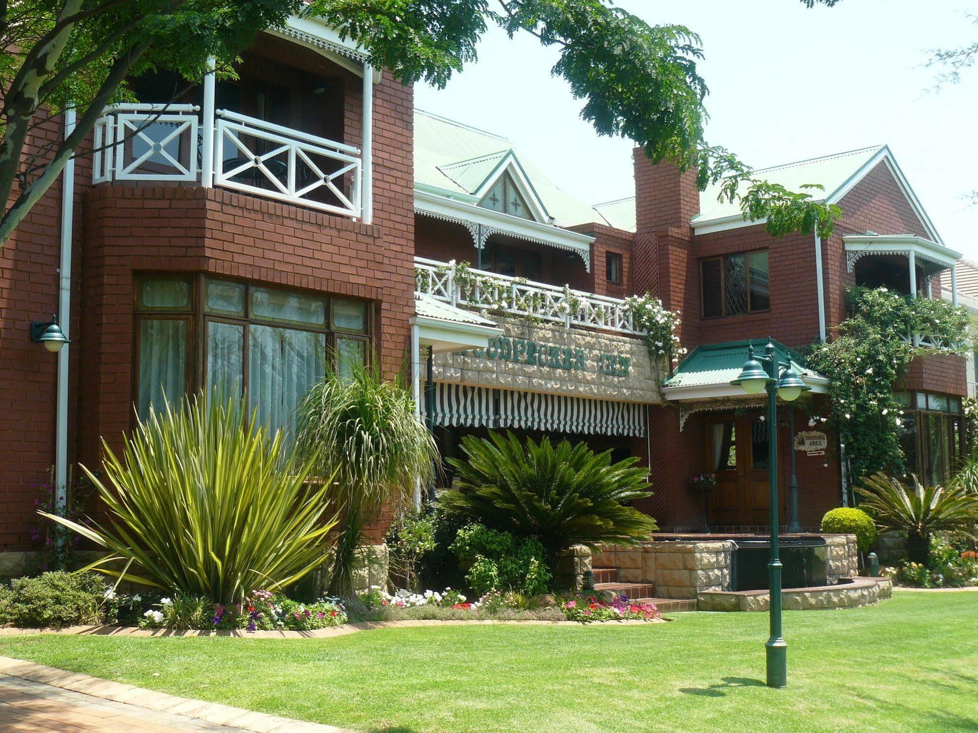 The Woodpecker Inn Pretoria-Noord Eksteriør billede