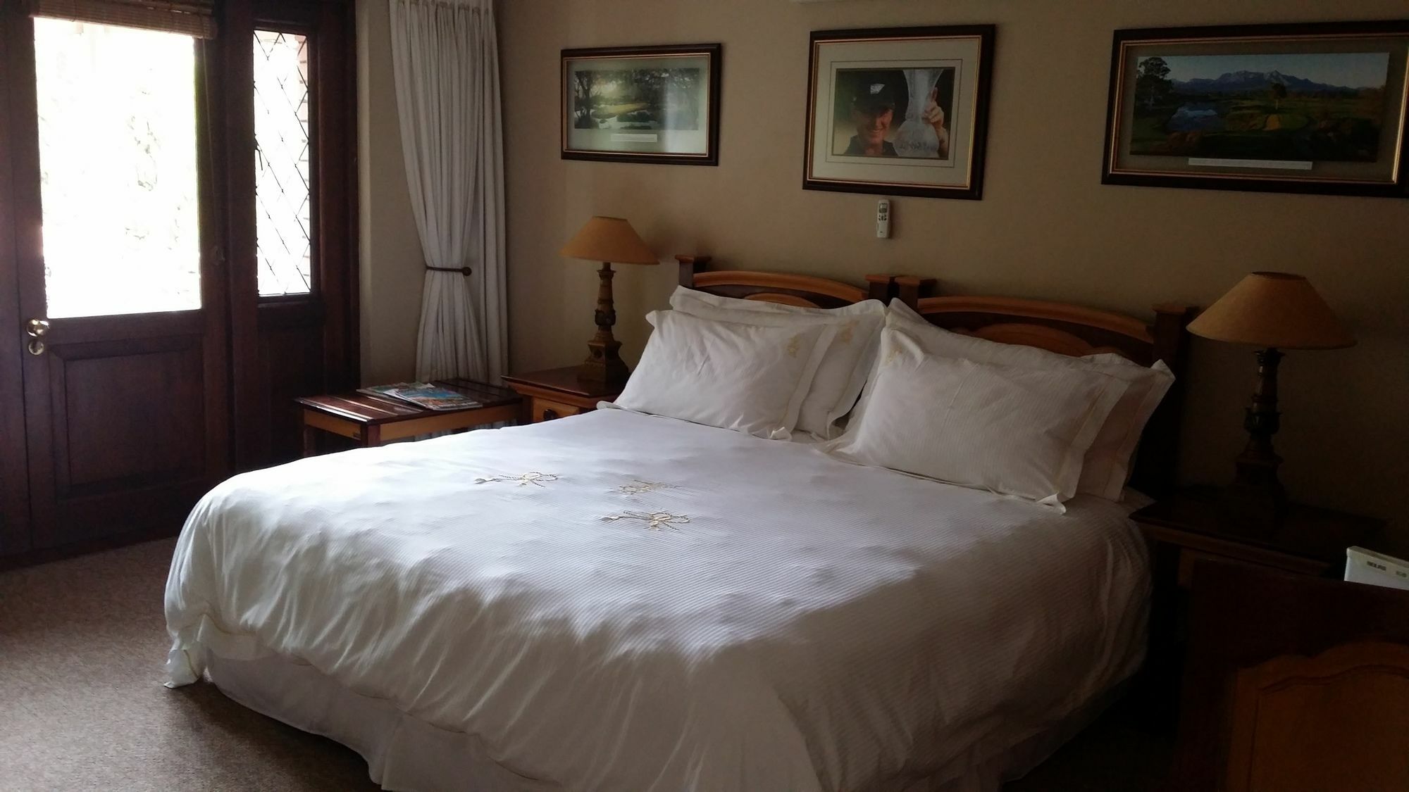 The Woodpecker Inn Pretoria-Noord Eksteriør billede